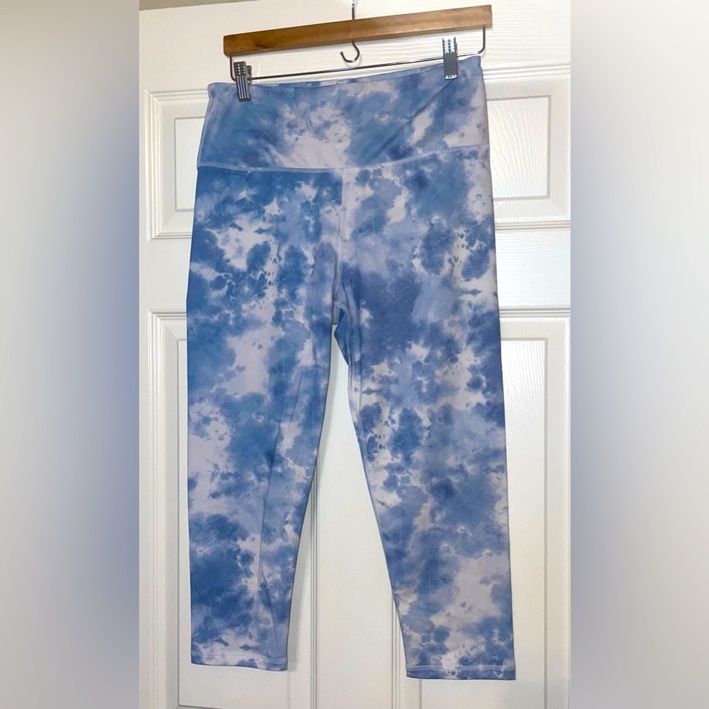 Cut the Frills Women’s Leggings Large Blue Tie Die